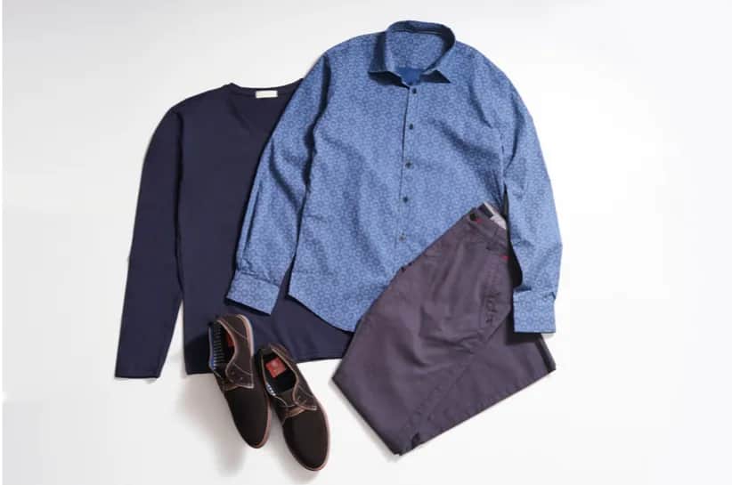 Jakie spodnie do niebieskiej koszuli – unikaj modowych faux pas