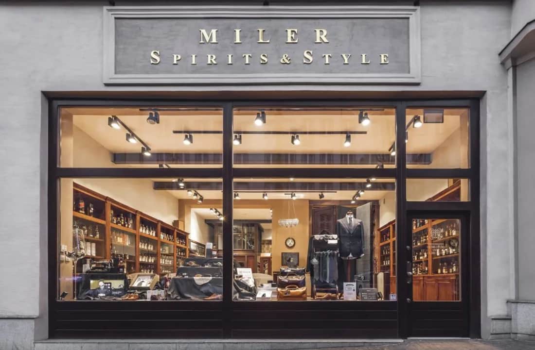 Jak nosić koszulę w kratę, aby zawsze wyglądać modnie i stylowo